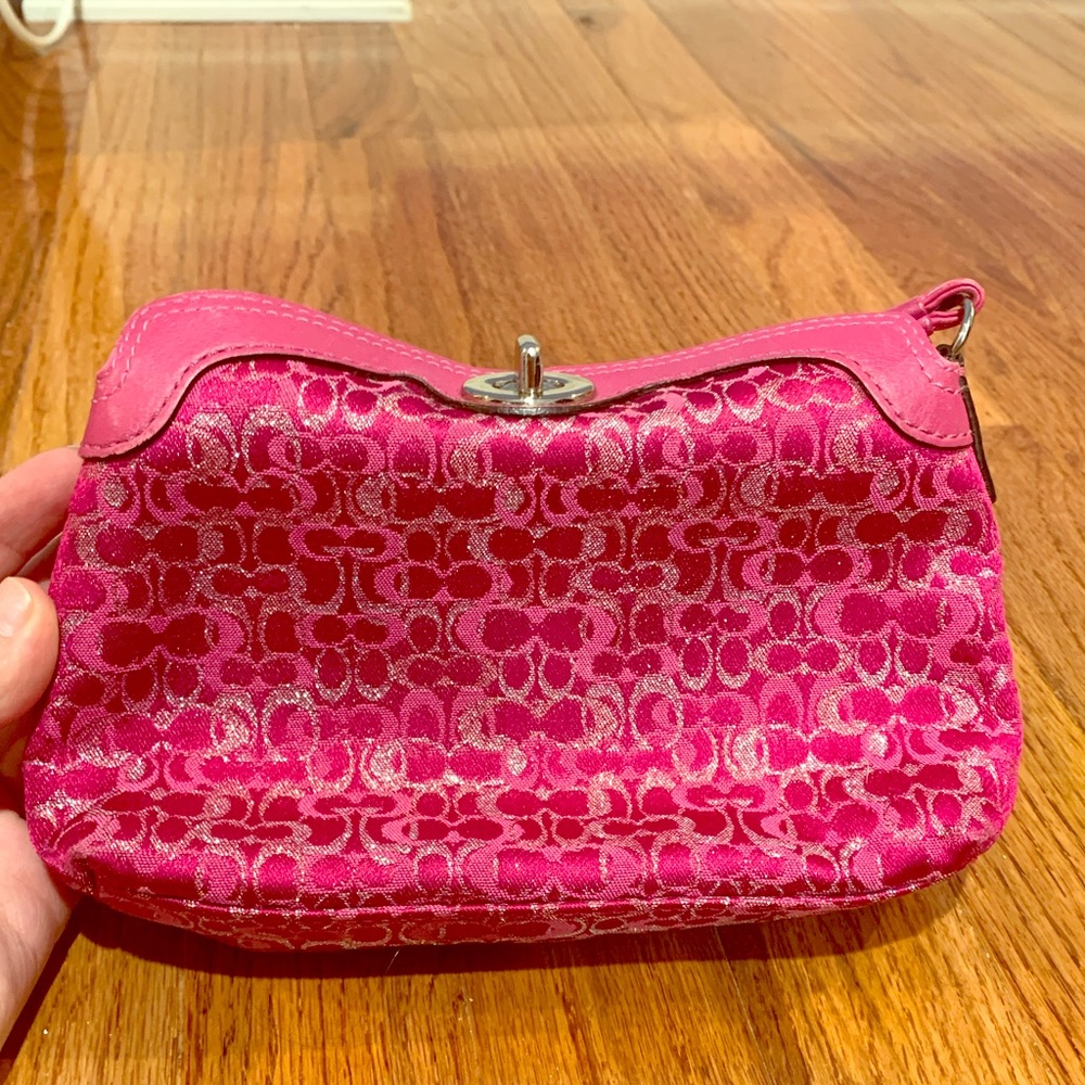 coach wristlet bag